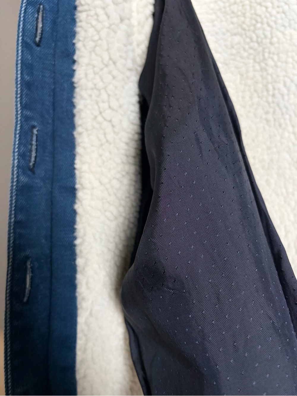 RARE Sezane Will Denim Jacket Indigo faux sheepskin/sherpa lining, size small - Picture 12 of 12